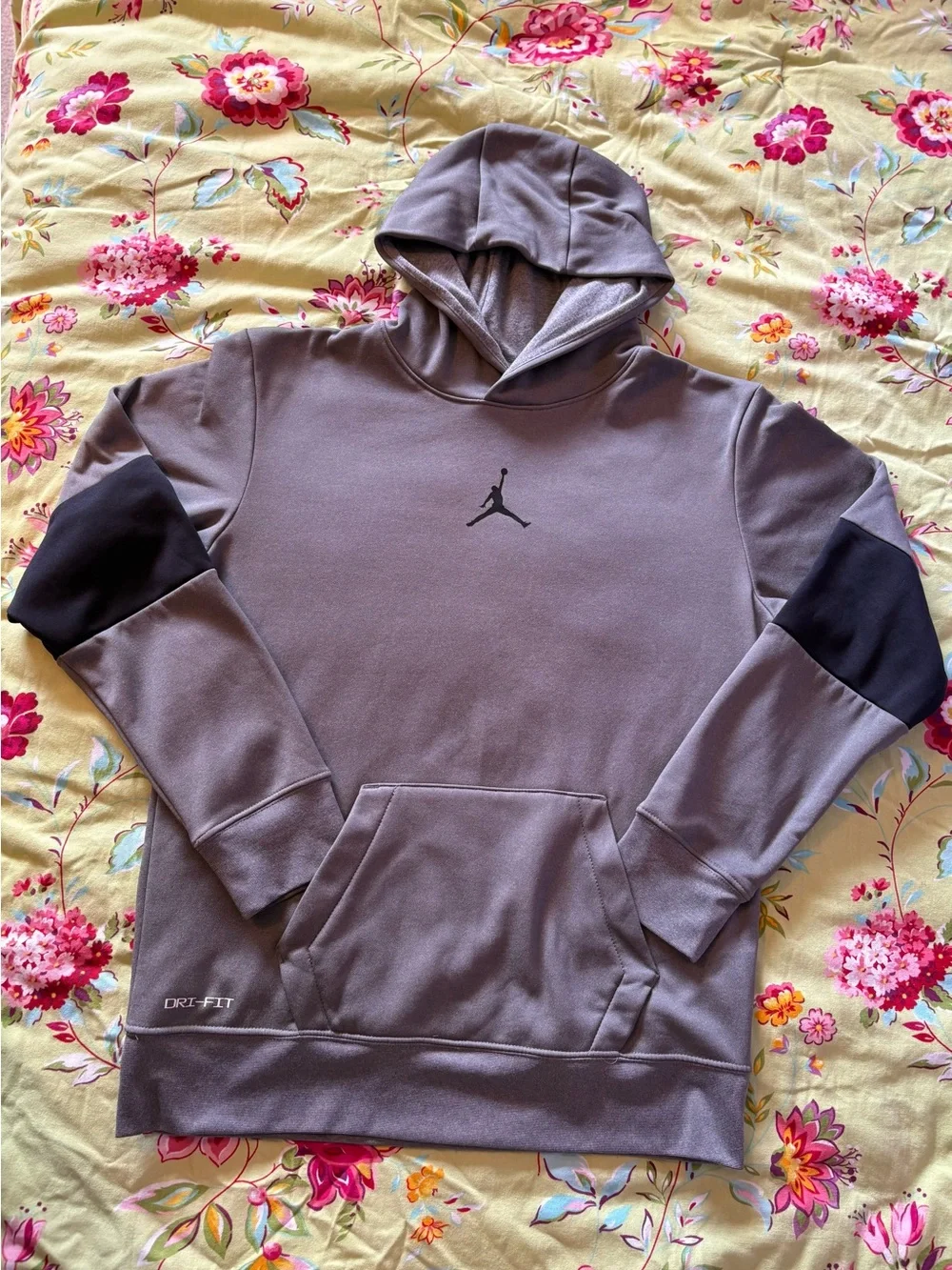 Jordan Jumpman Gray Core Performance Basketball Hoodie Adult Small YXL 24x20 EUC